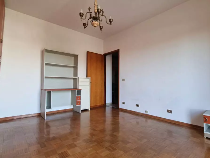 Immagine 21 di Appartamento in vendita  in via petrarca a Carpi