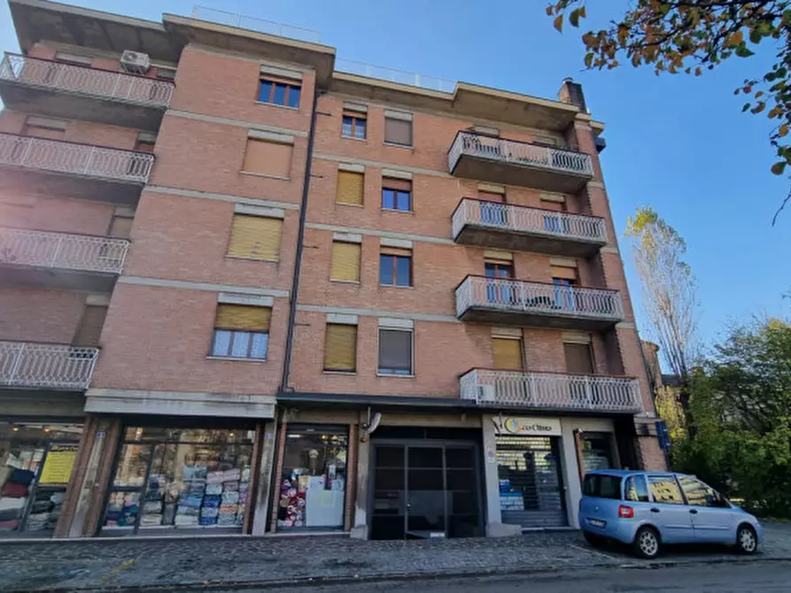 Immagine 27 di Appartamento in vendita  in via petrarca a Carpi