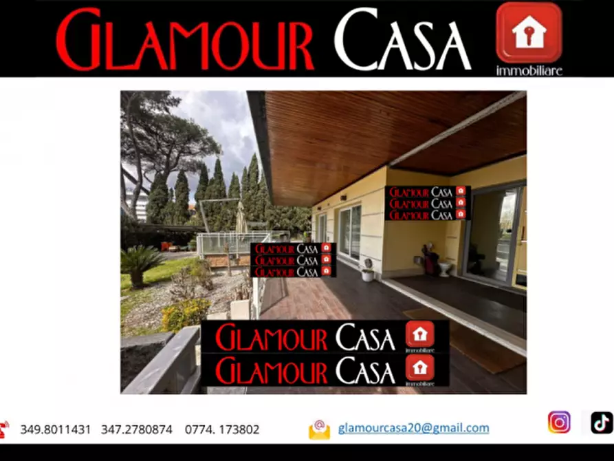 Immagine 2 di Villa in vendita  in Viale dell'Oceano Pacifico a Roma