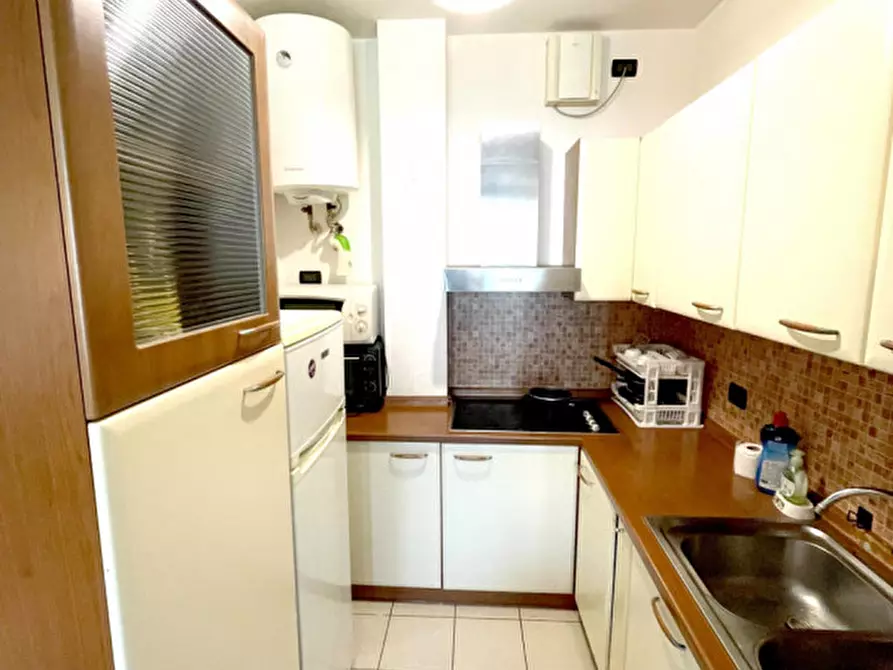 Immagine 4 di Appartamento in vendita  in via rovereto a Venezia