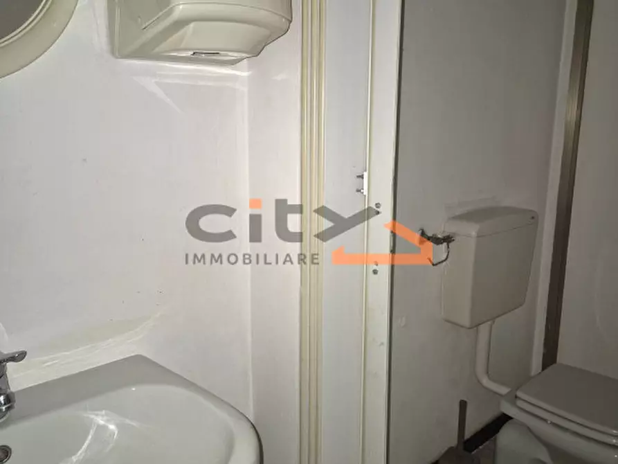 Immagine 9 di Negozio in affitto  in S. Giuseppe di Cassola Viale Venezia 6 a Cassola