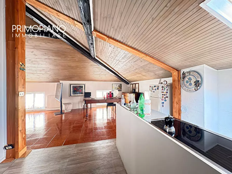 Immagine 1 di Palazzo in vendita  in Via Crivelli a Pergine Valsugana