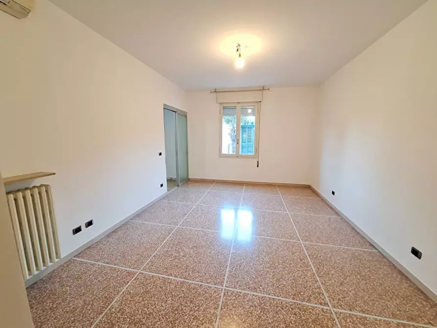 Immagine 1 di Appartamento in affitto  in VIA DEI BONONCINI a Modena