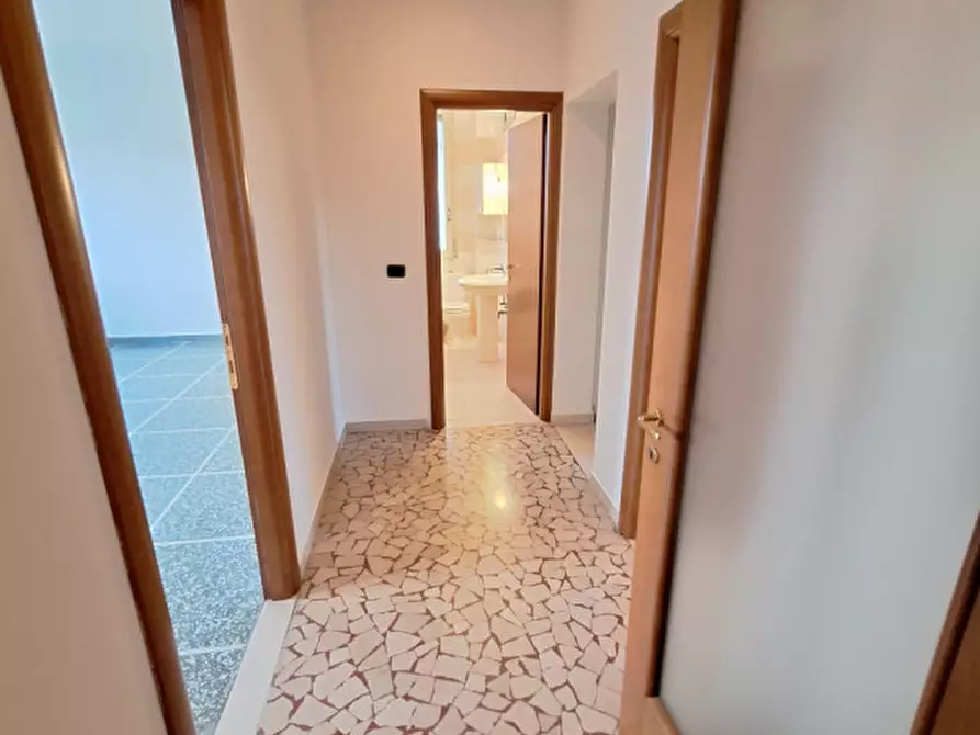 Immagine 10 di Appartamento in affitto  in VIA DEI BONONCINI a Modena