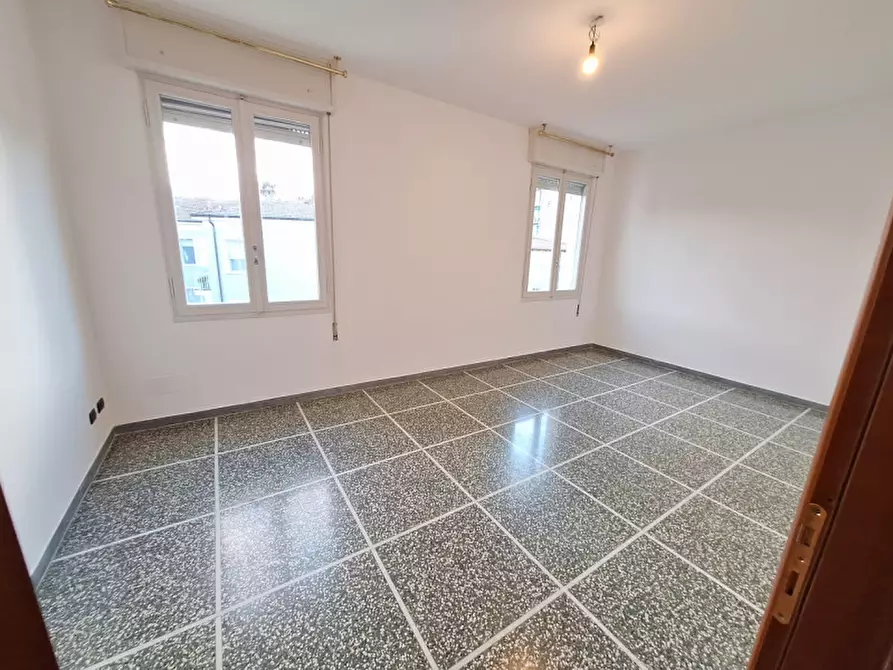 Immagine 11 di Appartamento in affitto  in VIA DEI BONONCINI a Modena