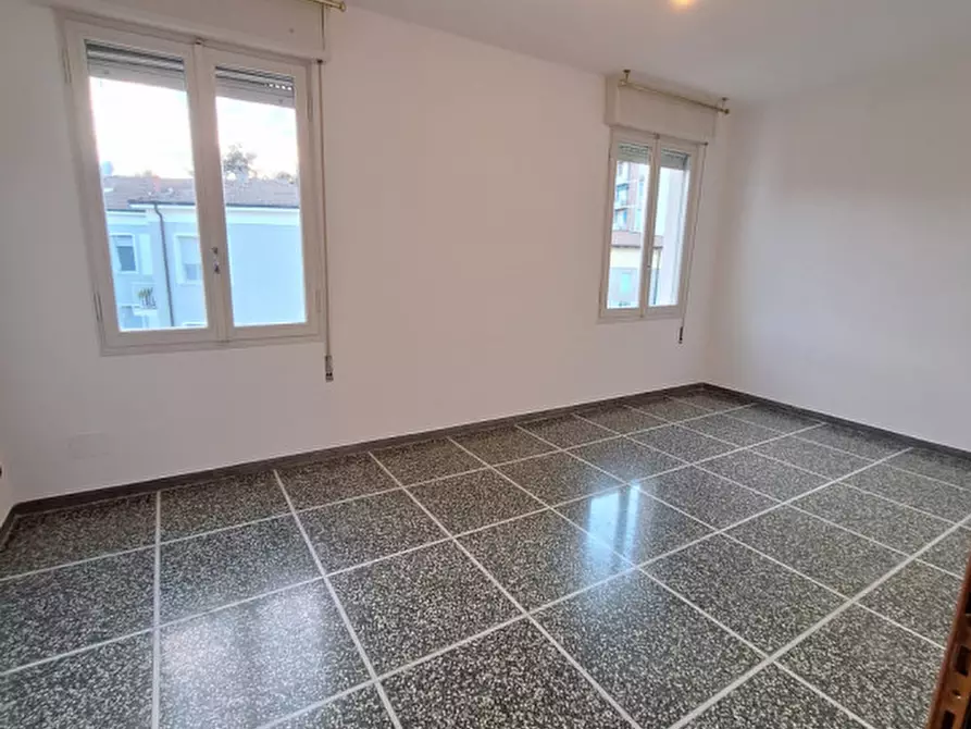 Immagine 12 di Appartamento in affitto  in VIA DEI BONONCINI a Modena