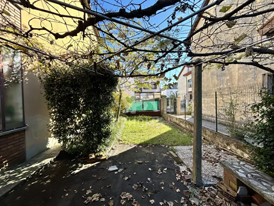Immagine 2 di Casa indipendente in vendita  in Via Pola, 72 a Udine