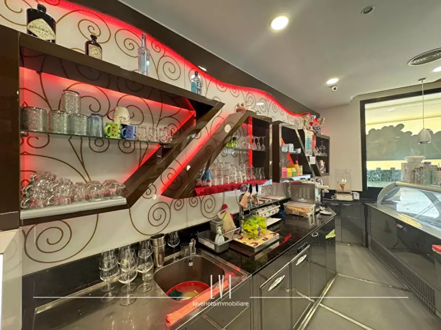 Immagine 6 di Attività commerciale in vendita  in viale roma 34 a Torre Di Mosto