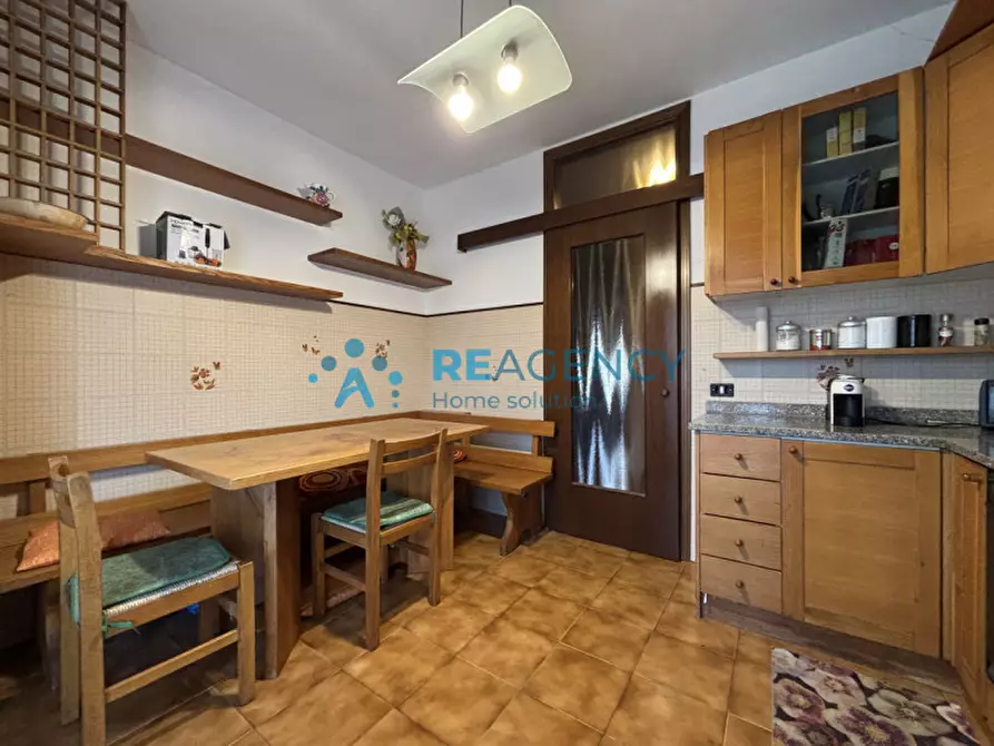 Immagine 5 di Appartamento in vendita  in Via Leonardo da Vinci a Creazzo