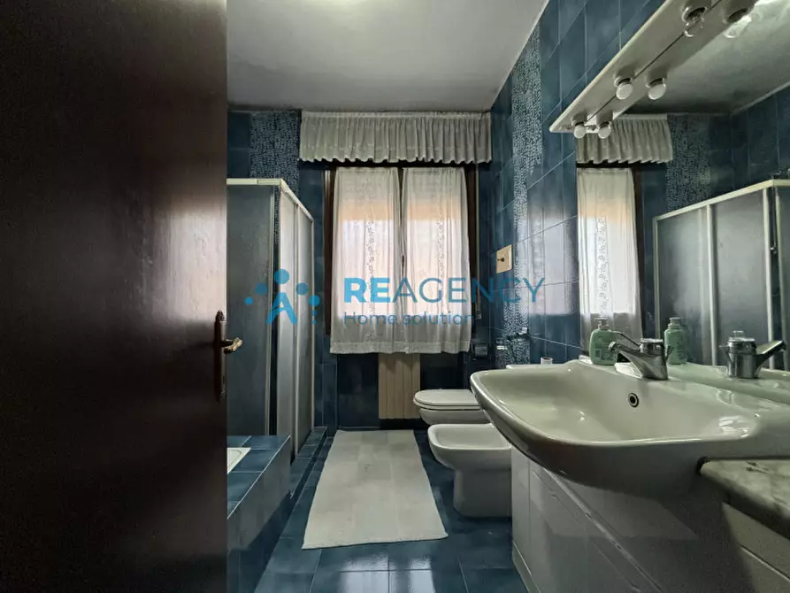 Immagine 12 di Appartamento in vendita  in Via Leonardo da Vinci a Creazzo