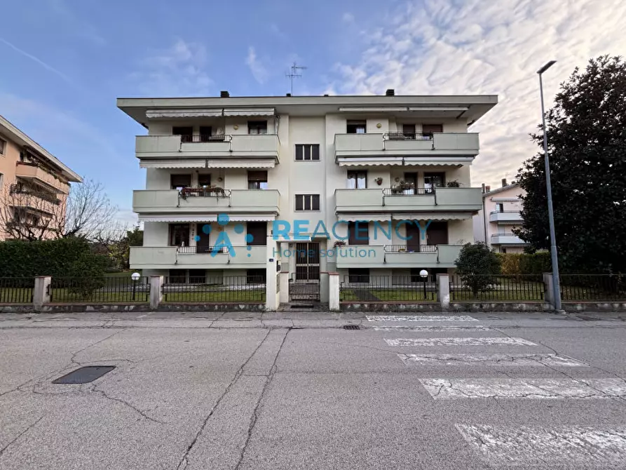 Immagine 14 di Appartamento in vendita  in Via Leonardo da Vinci a Creazzo