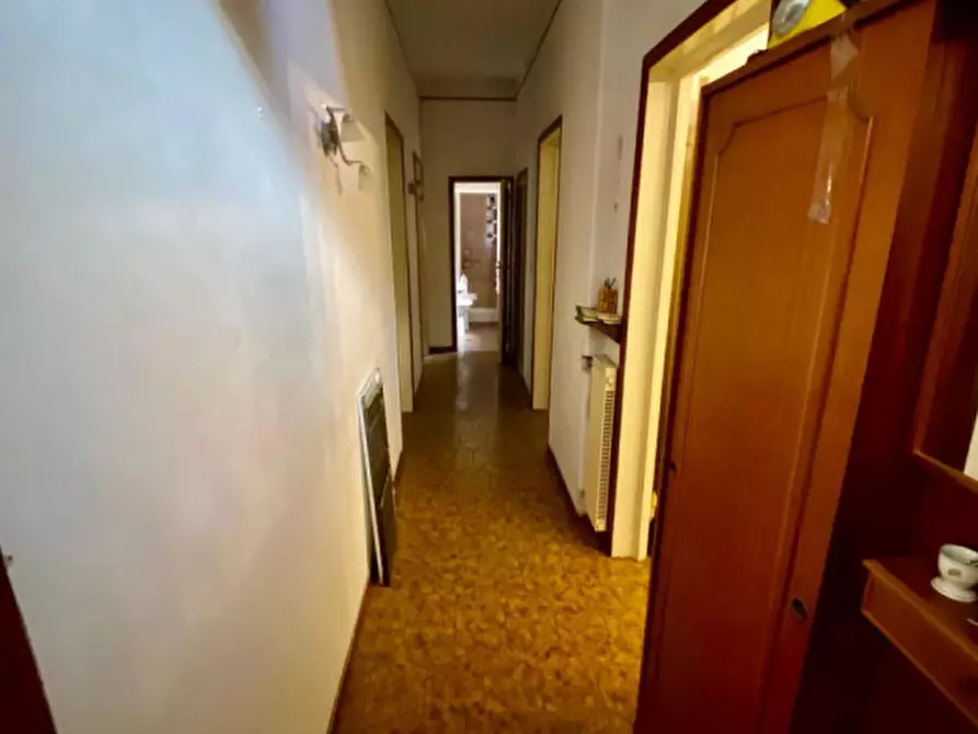 Immagine 5 di Appartamento in vendita  in SAN IACOPINO a Firenze