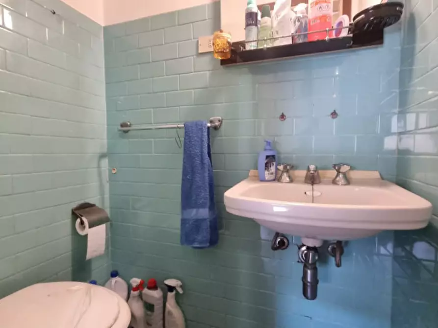 Immagine 15 di Appartamento in vendita  in SAN IACOPINO a Firenze