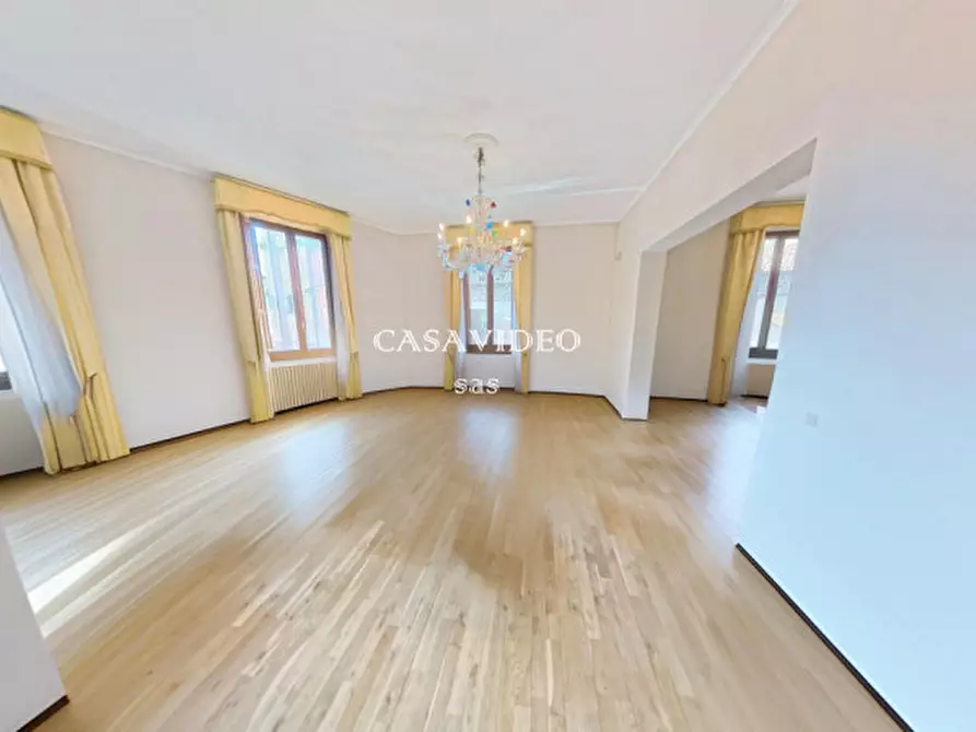 Immagine 1 di Appartamento in vendita  a Modena