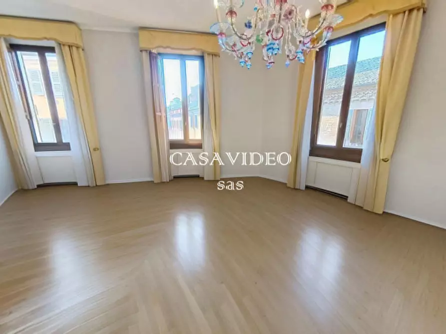 Immagine 5 di Appartamento in vendita  a Modena