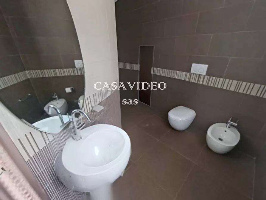 Immagine 18 di Appartamento in vendita  a Modena