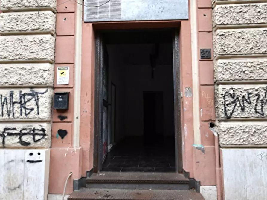 Immagine 1 di Magazzino in affitto  in Via Goffredo Mameli a Roma