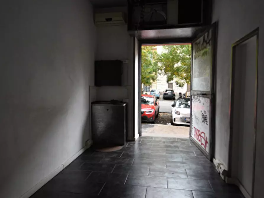Immagine 2 di Magazzino in affitto  in Via Goffredo Mameli a Roma