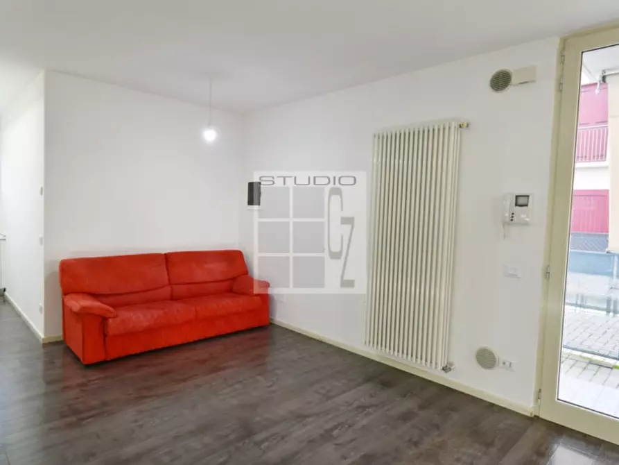 Immagine 3 di Appartamento in vendita  in via Laura Grassini a Loreggia