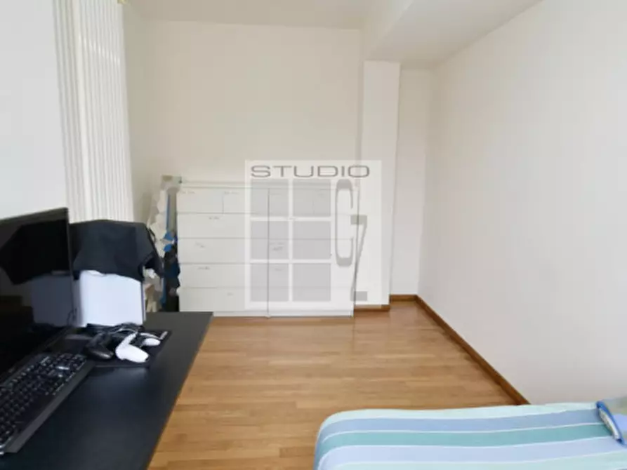 Immagine 19 di Appartamento in vendita  in via Laura Grassini a Loreggia