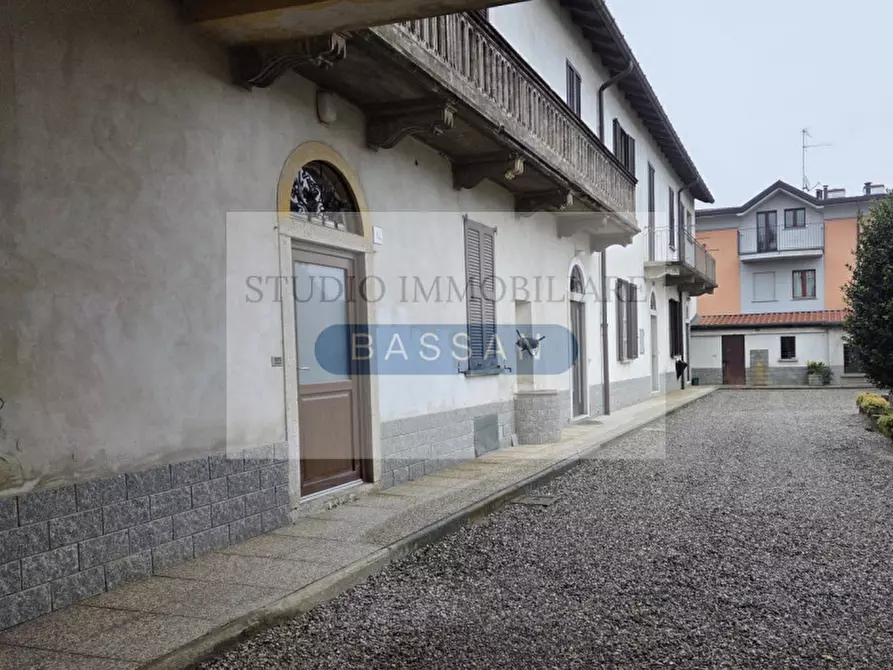 Immagine 3 di Appartamento in vendita  a Carnago