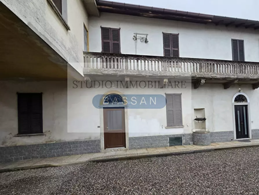 Immagine 5 di Appartamento in vendita  a Carnago