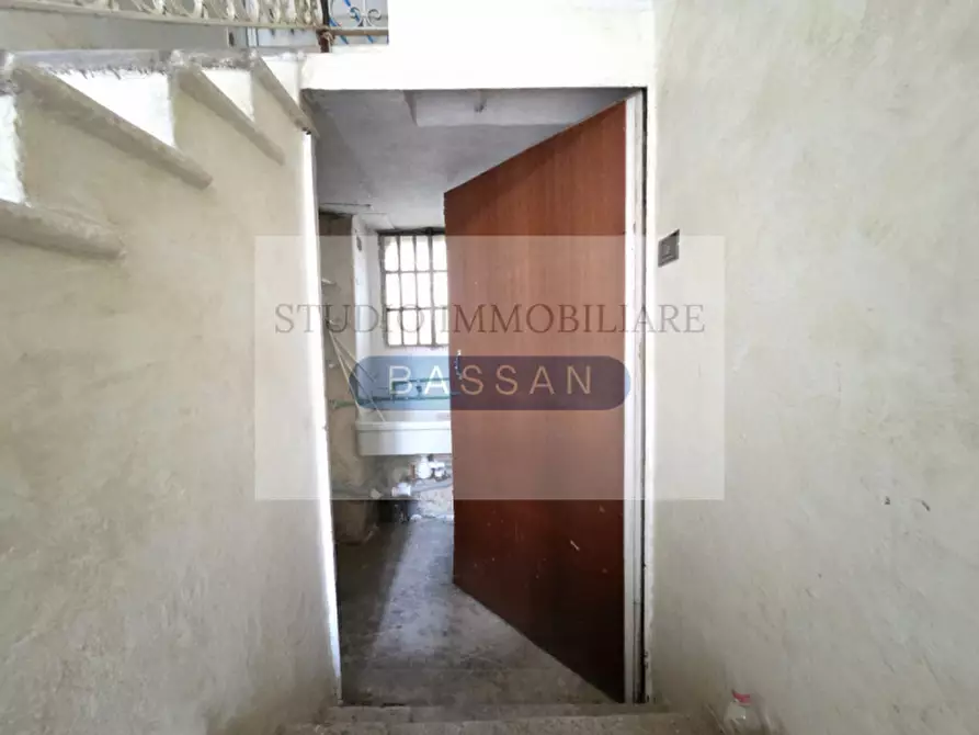 Immagine 12 di Appartamento in vendita  a Carnago