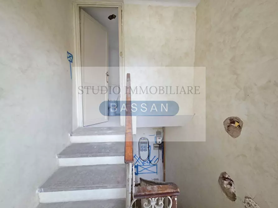 Immagine 13 di Appartamento in vendita  a Carnago