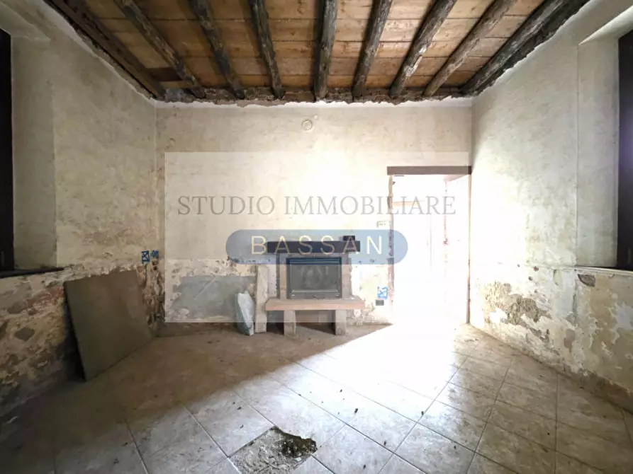 Immagine 17 di Appartamento in vendita  a Carnago