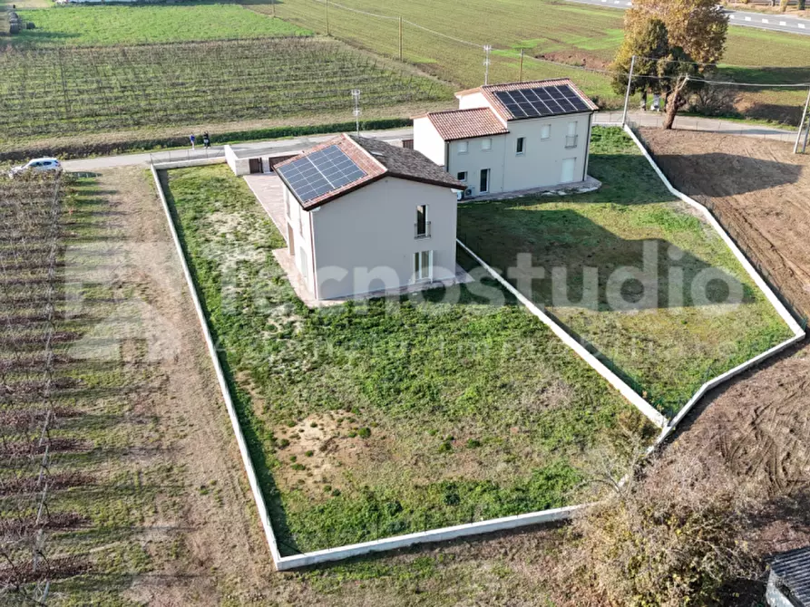 Immagine 4 di Casa indipendente in vendita  in Via Filippo Turati a Lonigo