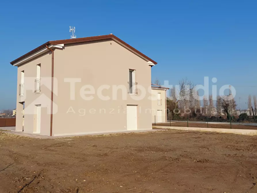 Immagine 7 di Casa indipendente in vendita  in Via Filippo Turati a Lonigo