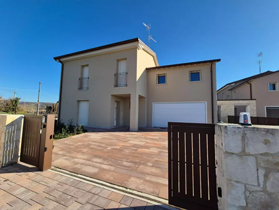 Immagine 19 di Casa indipendente in vendita  in Via Filippo Turati a Lonigo