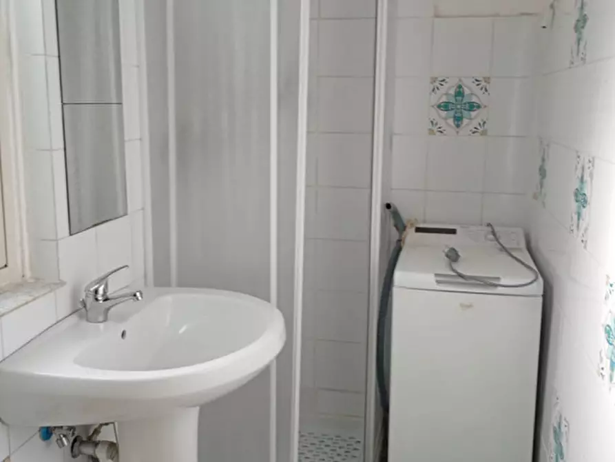 Immagine 25 di Appartamento in affitto  in via Mergellina 33 a Napoli