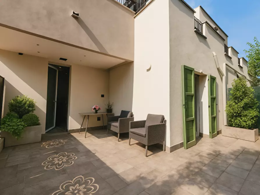 Immagine 2 di Appartamento in vendita  in Via Lugana Marina a Sirmione