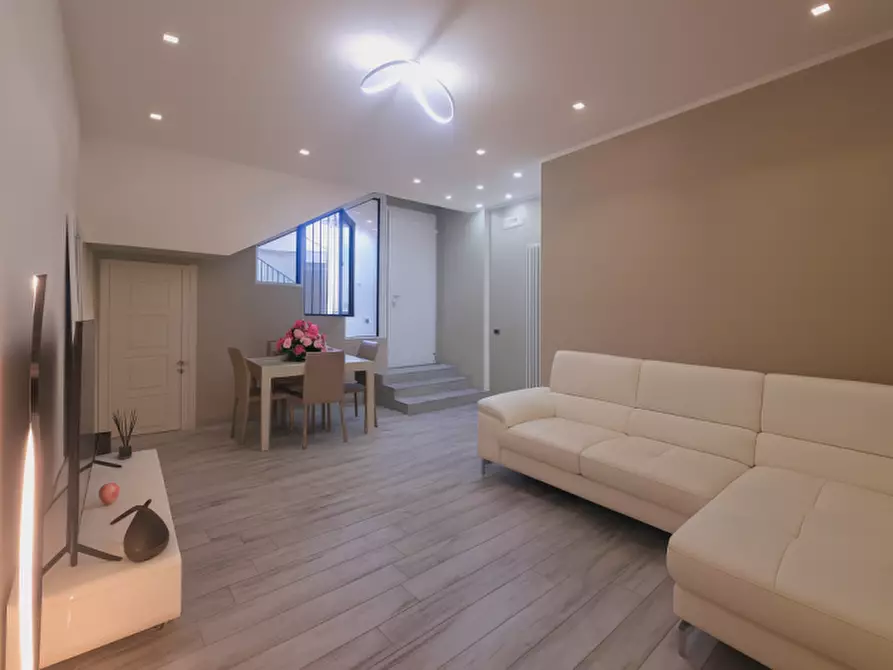 Immagine 2 di Appartamento in vendita  in Via Lugana Marina a Sirmione