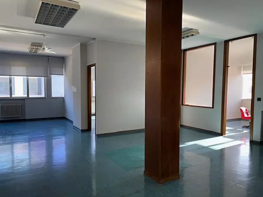 Immagine 3 di Ufficio in vendita  in VIA MARCONI a Piove Di Sacco