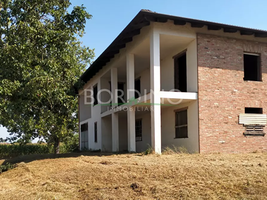 Immagine 7 di Villa in vendita  a Costigliole D'asti