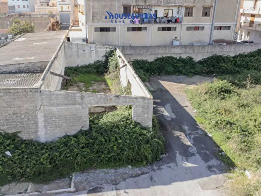 Immagine 6 di Magazzino in vendita  in Via Siracusa a Avola