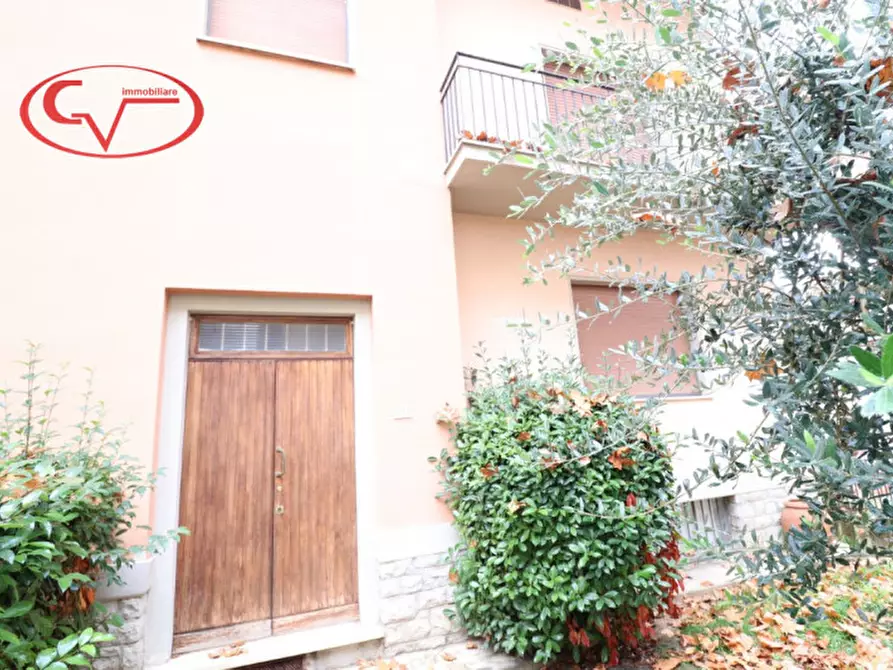 Immagine 6 di Casa bifamiliare in vendita  in Viale Armando Diaz a Montevarchi