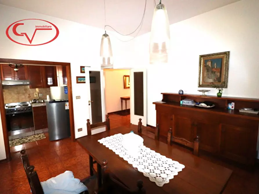 Immagine 13 di Casa bifamiliare in vendita  in Viale Armando Diaz a Montevarchi