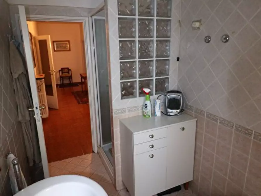 Immagine 26 di Casa bifamiliare in vendita  in Viale Armando Diaz a Montevarchi