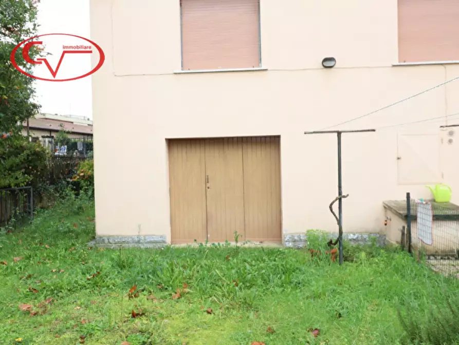 Immagine 32 di Casa bifamiliare in vendita  in Viale Armando Diaz a Montevarchi