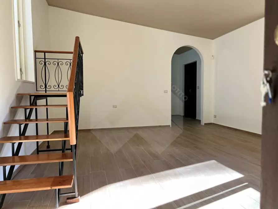 Immagine 9 di Villa in vendita  a Andria