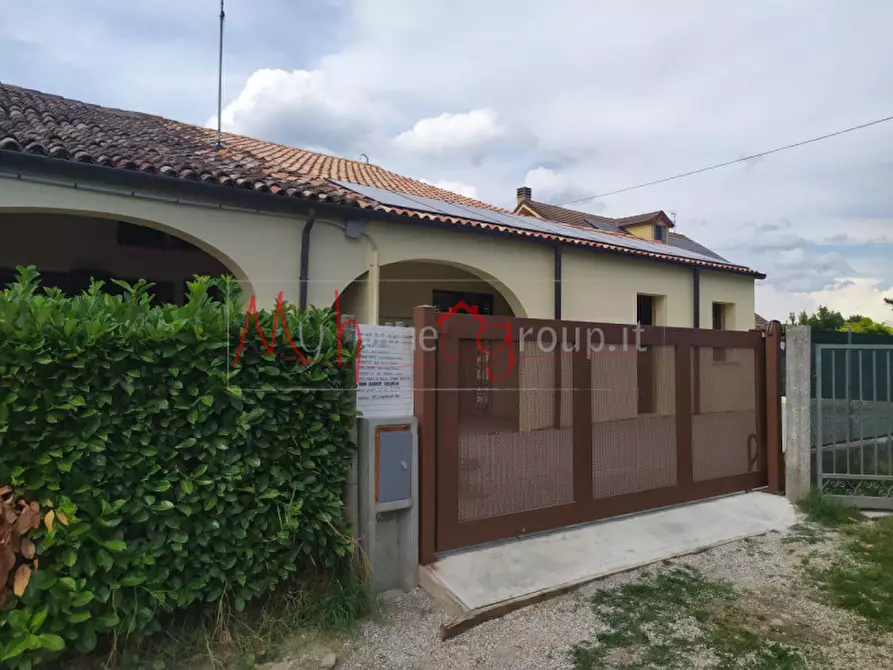 Immagine 13 di Casa bifamiliare in vendita  a Ponte San Nicolò