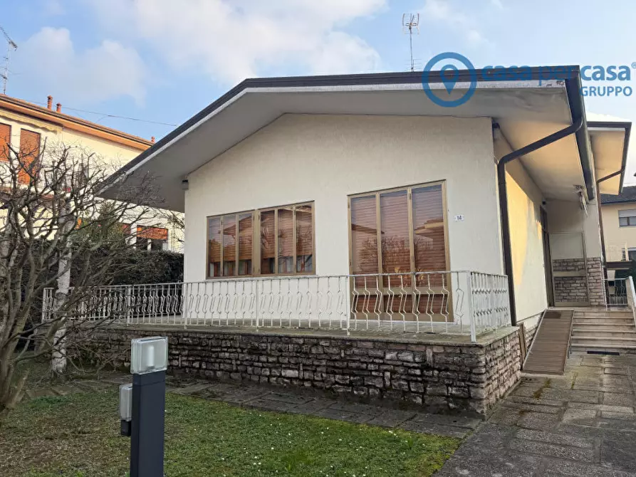 Immagine 1 di Casa indipendente in vendita  a Rovigo