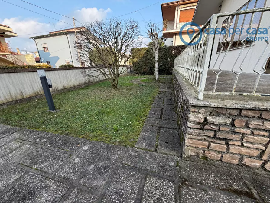 Immagine 17 di Casa indipendente in vendita  a Rovigo