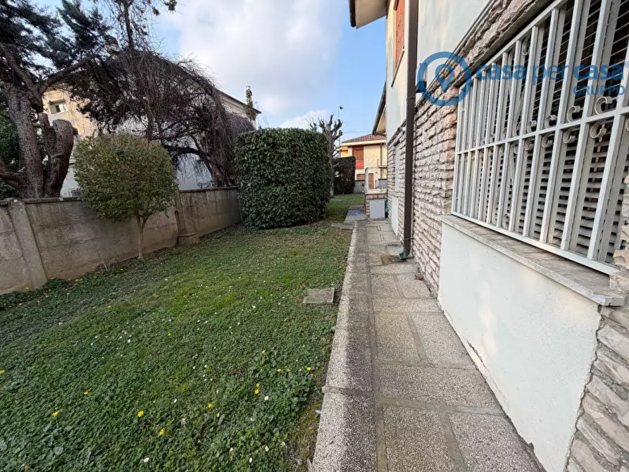 Immagine 19 di Casa indipendente in vendita  a Rovigo