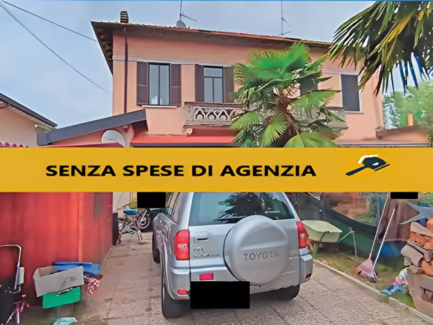 Immagine 2 di Appartamento in vendita  in Via Piave 6/E a Sesto Calende