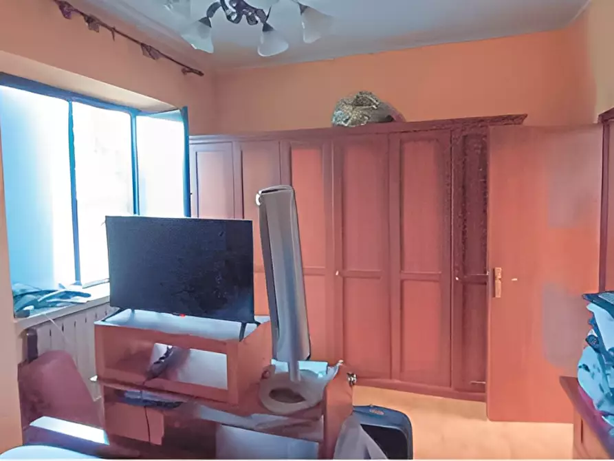 Immagine 8 di Appartamento in vendita  in Via Piave 6/E a Sesto Calende