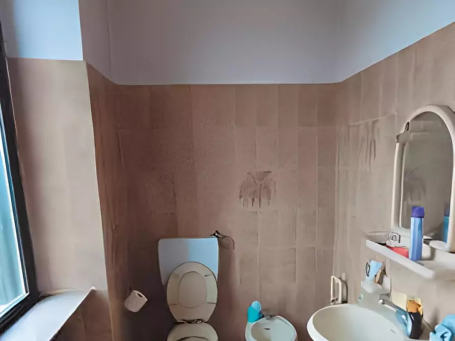 Immagine 9 di Appartamento in vendita  in Via Piave 6/E a Sesto Calende